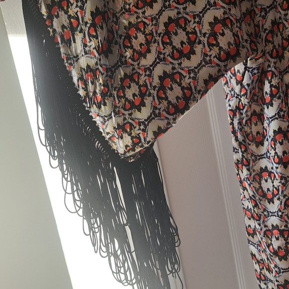 🌼 Baccini Cardigan with Fringe - Picture 2 of 3